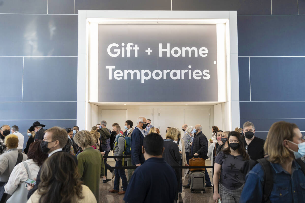 Attendees pack The Expo waiting to check in for the Las Vegas Market at World Market Center Las ...