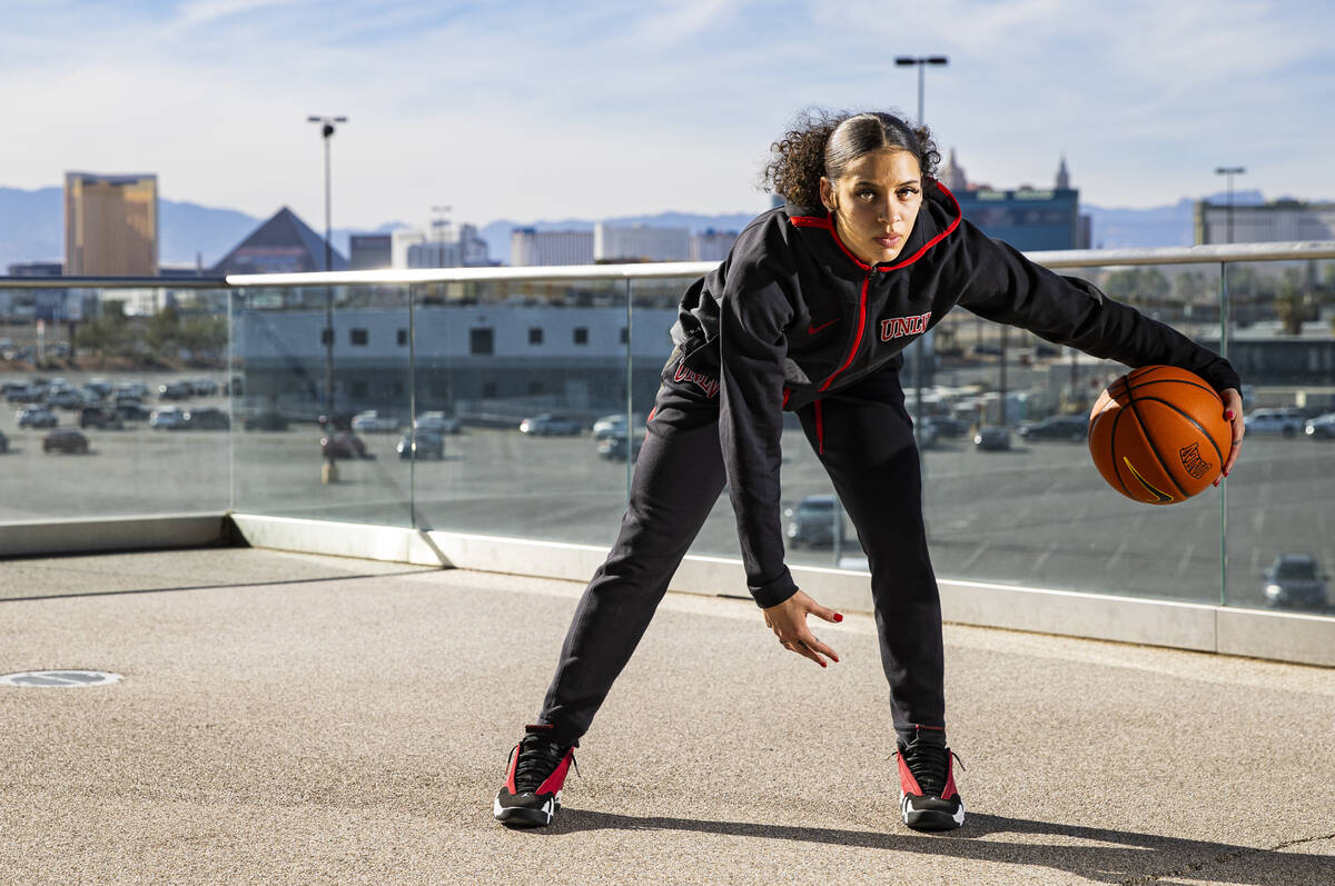 UNLV Lady Rebels guard Essence Booker poses for a portrait at UNLV on Friday, Jan. 28, 2022, in ...