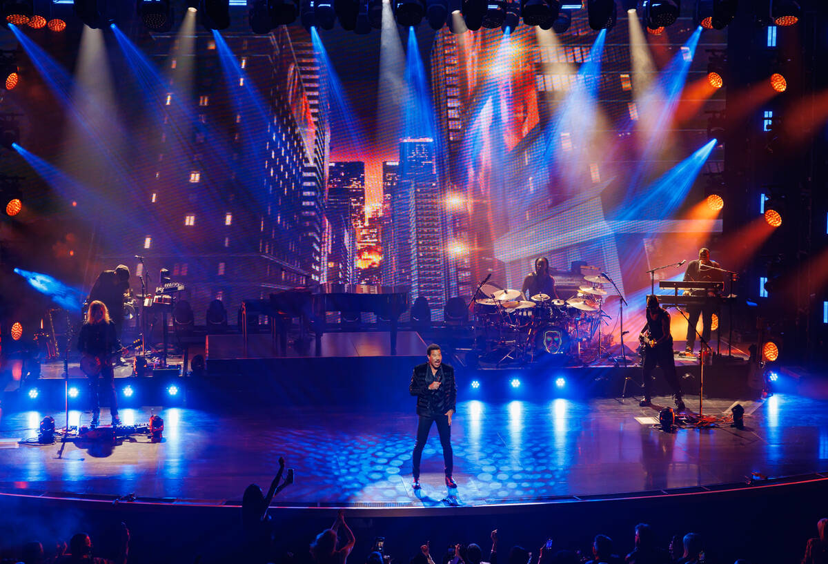 Music legend Lionel Richie is shown at Wynn Las Vegas’ Encore Theater “Back to Las Vegas” ...