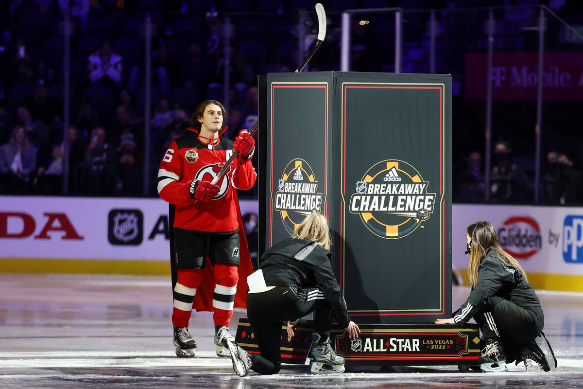 New Jersey Devils center Jack Hughes (86) during warm up for an