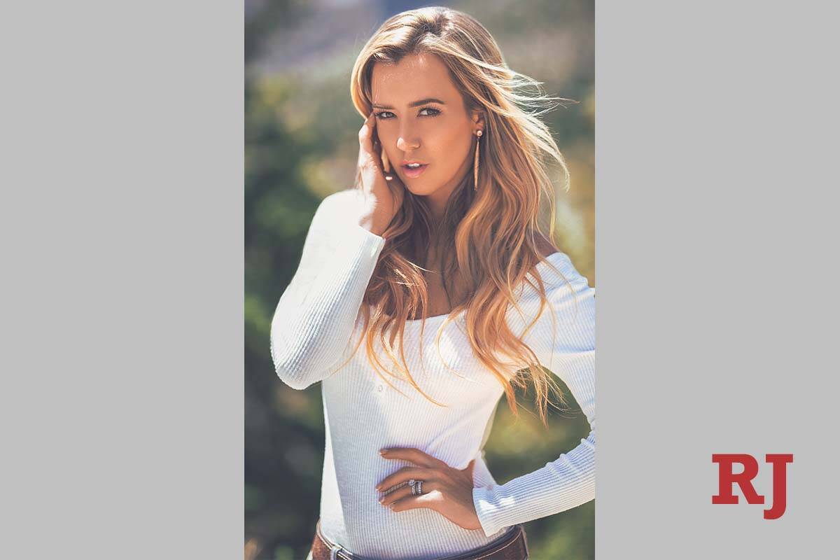 Mariah Rivera (Patrick Rivera Photography.com)