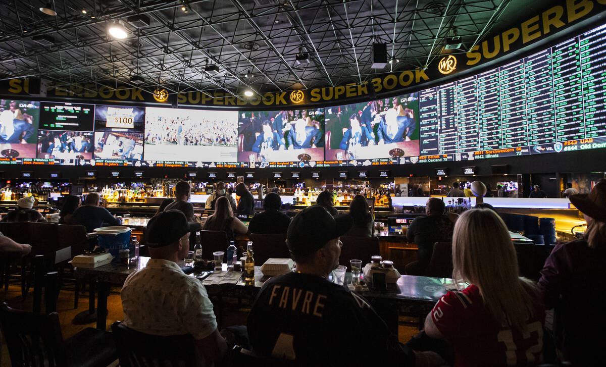 Super Bowl betting: Las Vegas sportsbooks clean up on bettors, Betting