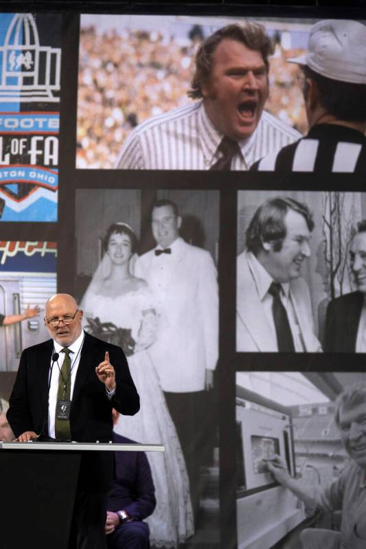 Mike Madden shares recollections of his father during a memorial service for former NFL coach a ...