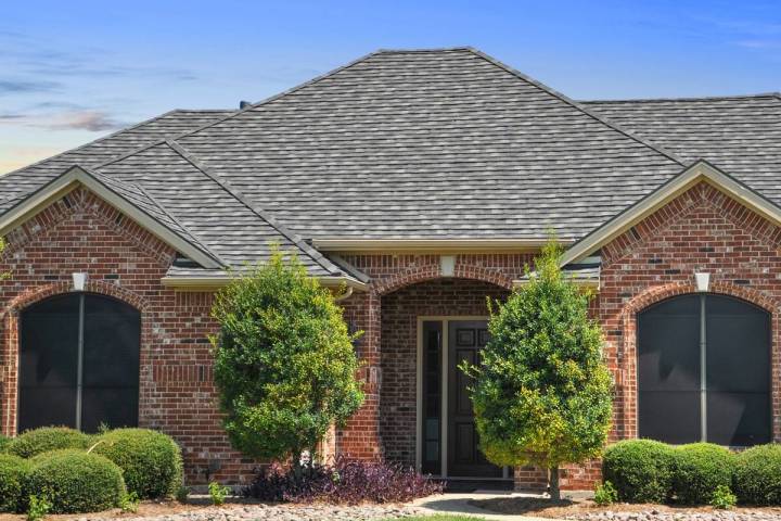 DECRA Shingle XD is ideal for designs relying on the the look of heavy-cut wood shingles. It pr ...