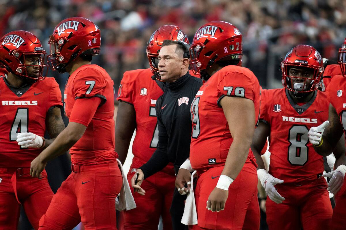 UNLV to play Notre Dame, Cal in football in 2022 UNLV Football