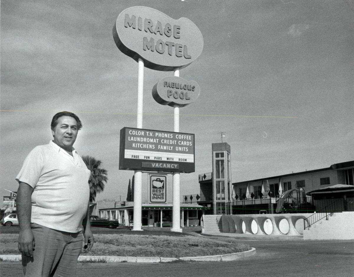 Allen Rosnoff, owner of the Mirage Motel in 1986. (Gary Thompson