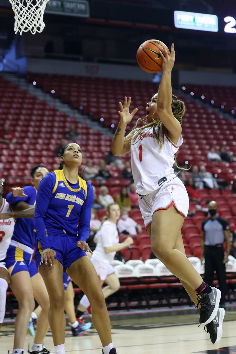 UNLV Lady Rebels Nneka Obiazor (1) goes up for a shot against the San Jose Spartans in the firs ...
