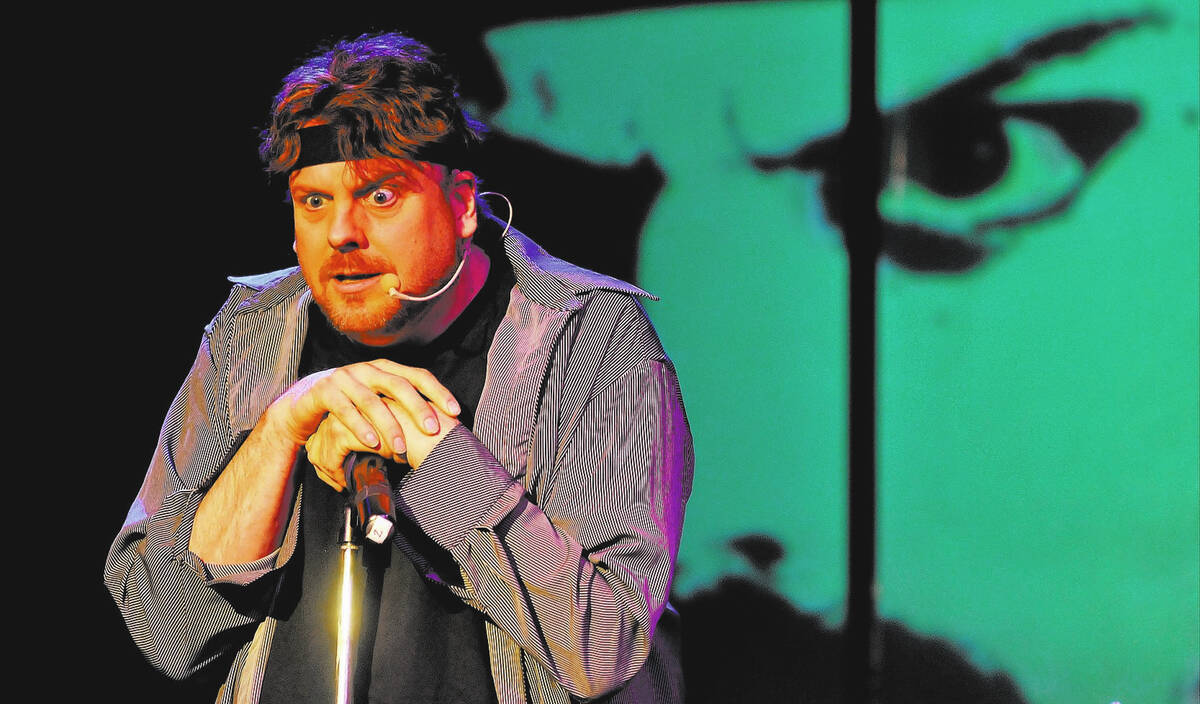DAVID BECKER/LAS VEGAS REVIEW JOURNAL Comic magician Amazing Jonathan performs during his self- ...