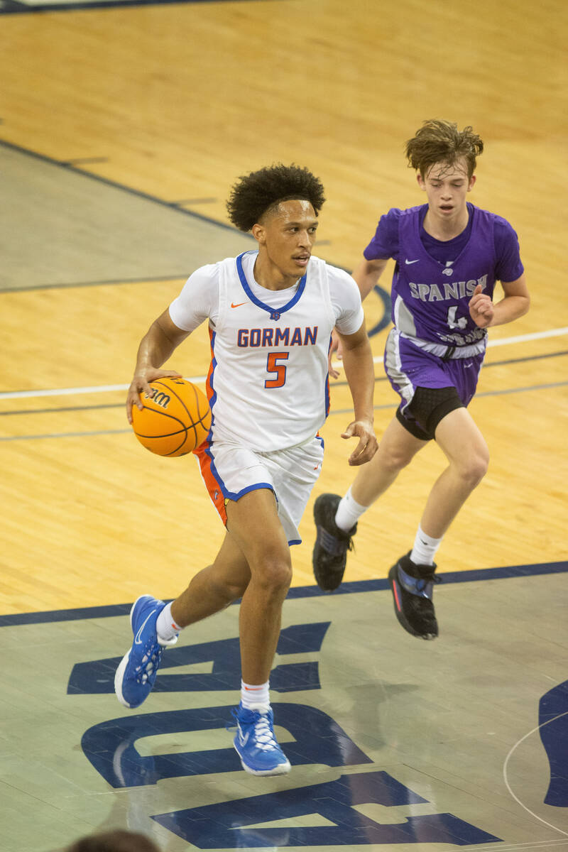 Bishop GormanÕs Darrion Williams brings the ball up the court against Spanish Springs High ...