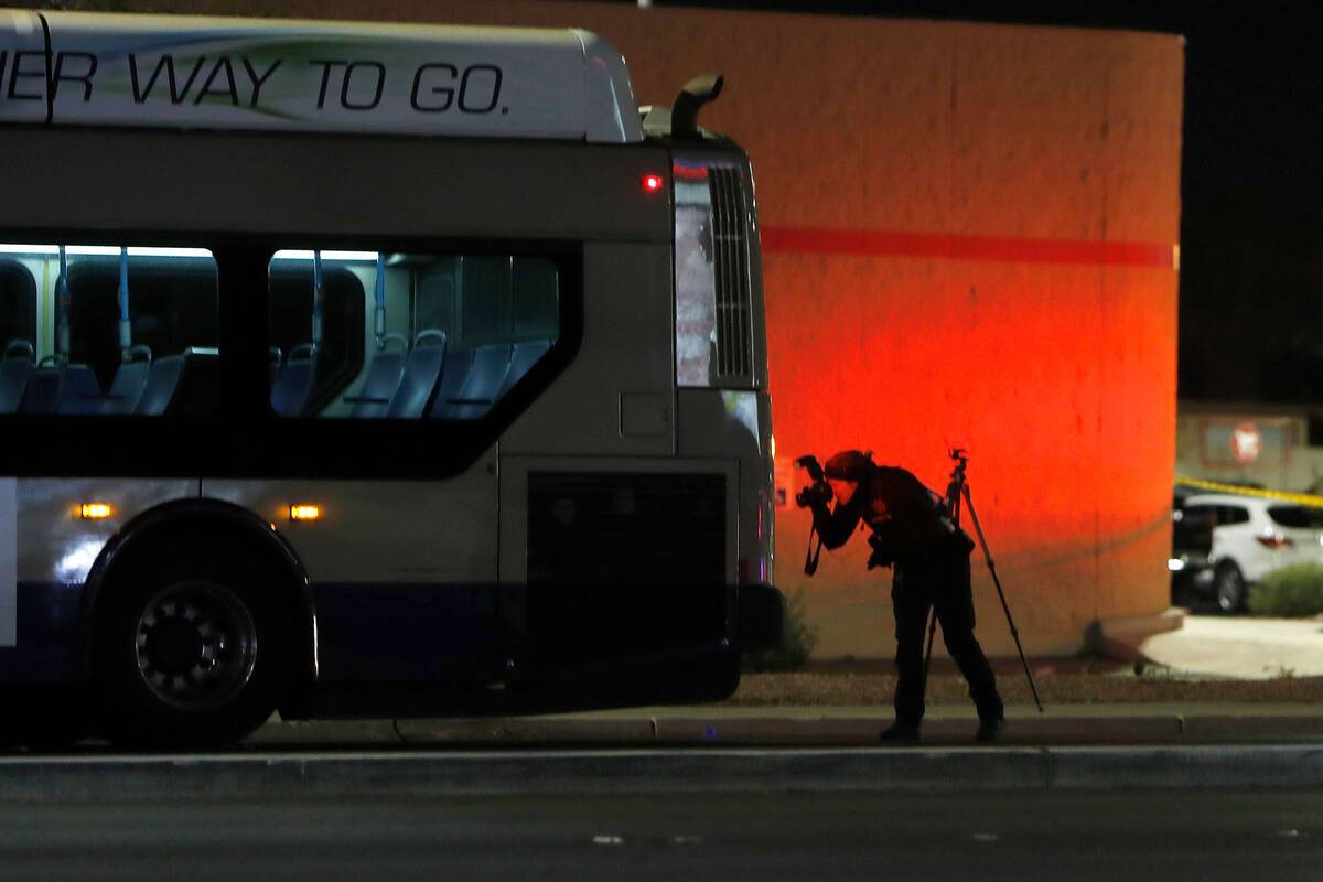 Bicyclist dies after crash with bus in Las Vegas | Local Las Vegas | Local