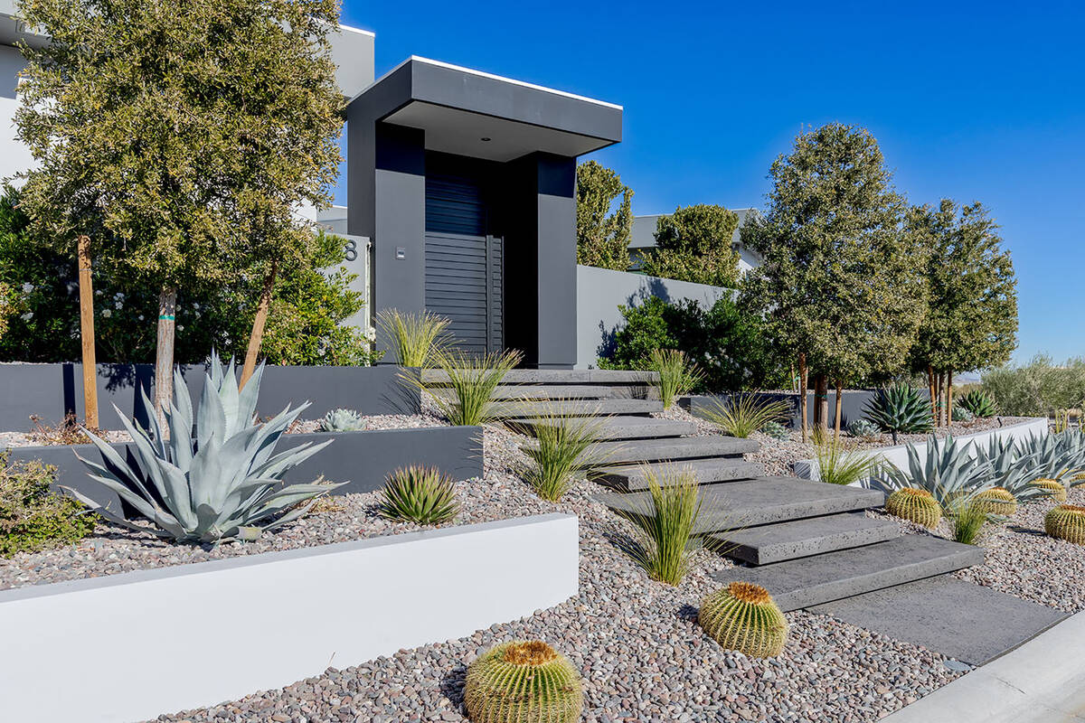 The home has designed by Las Vegas architect Richard Luke. (Rob Jensen Co)