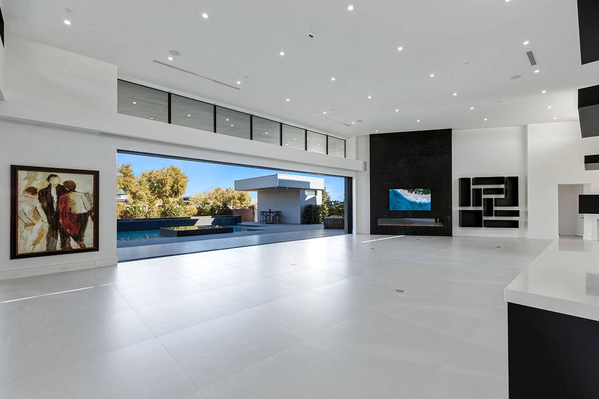 The home was designed for art. (Rob Jensen Co)