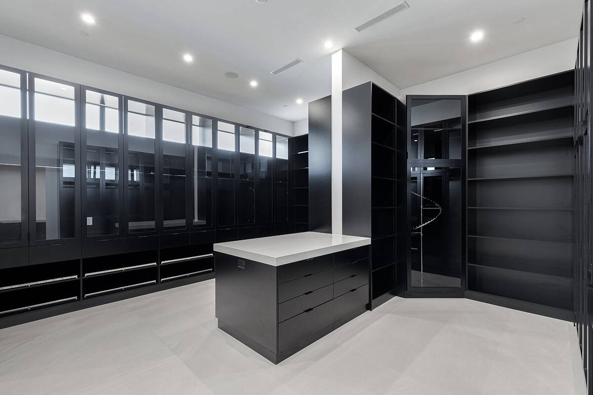 The master closet. (Rob Jensen Co)
