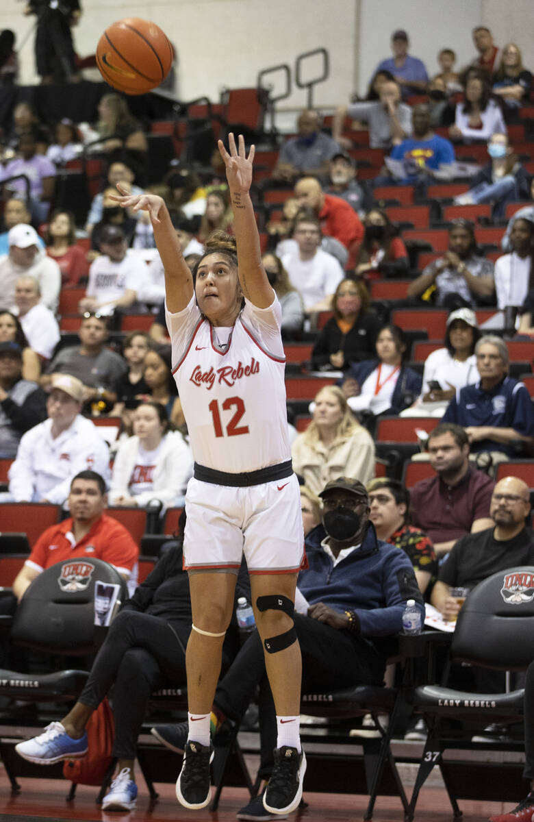 UNLV Lady Rebels guard Alyssa Durazo-Frescas (12) shoots a three pointer in the first half duri ...