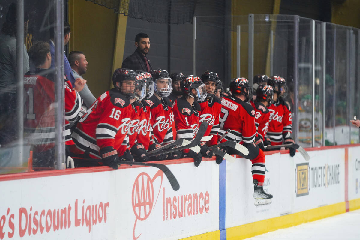 UNLV hockey releases schedule with hope for fans in attendance - Las Vegas  Sun News