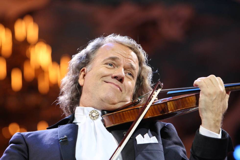 Pemain biola klasik Andre Rieu.  (Kesopanan)