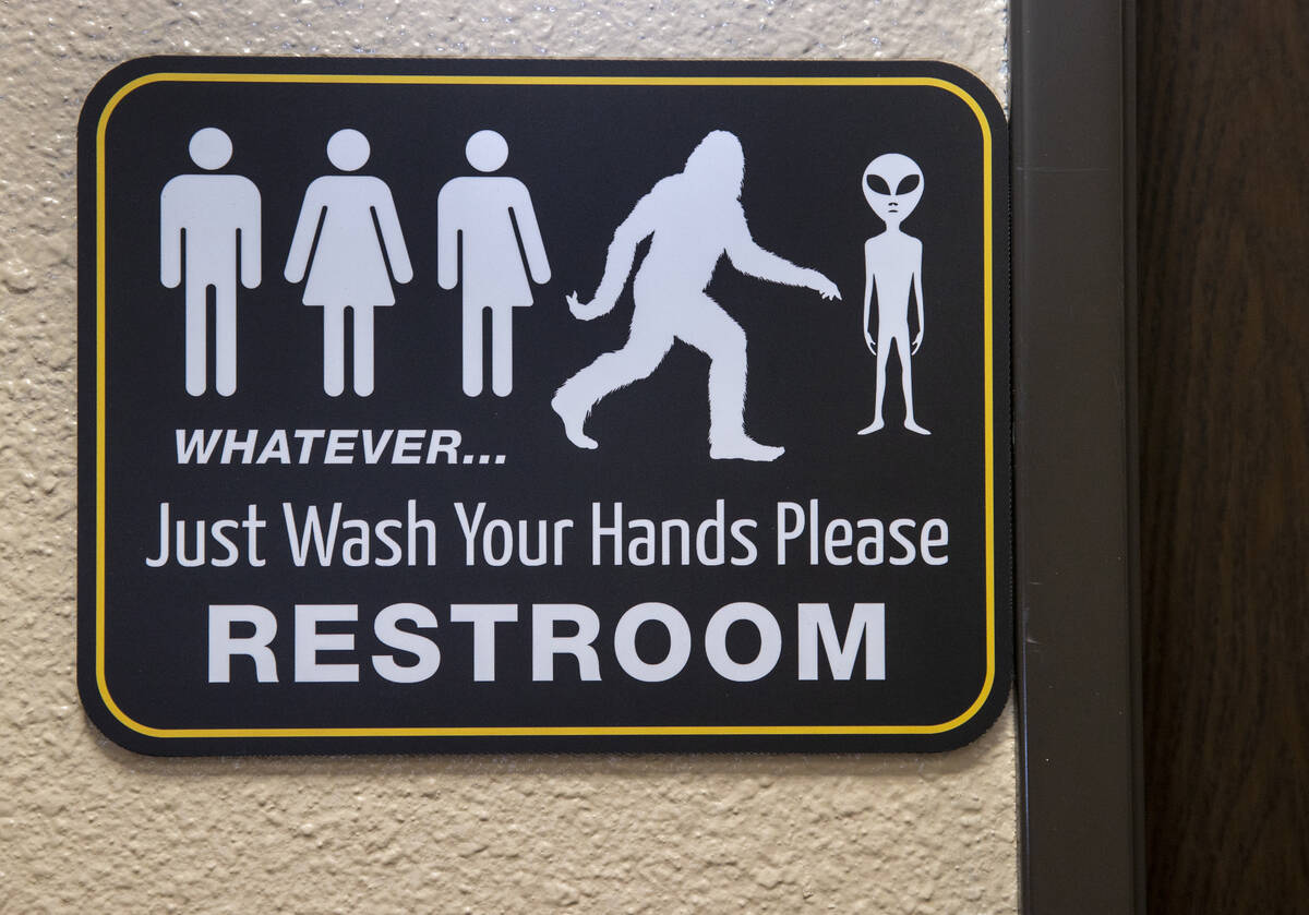 One of many funny signs for hanging about Huntridge Family Clinic. (L.E. Baskow/Las Vegas Revie ...
