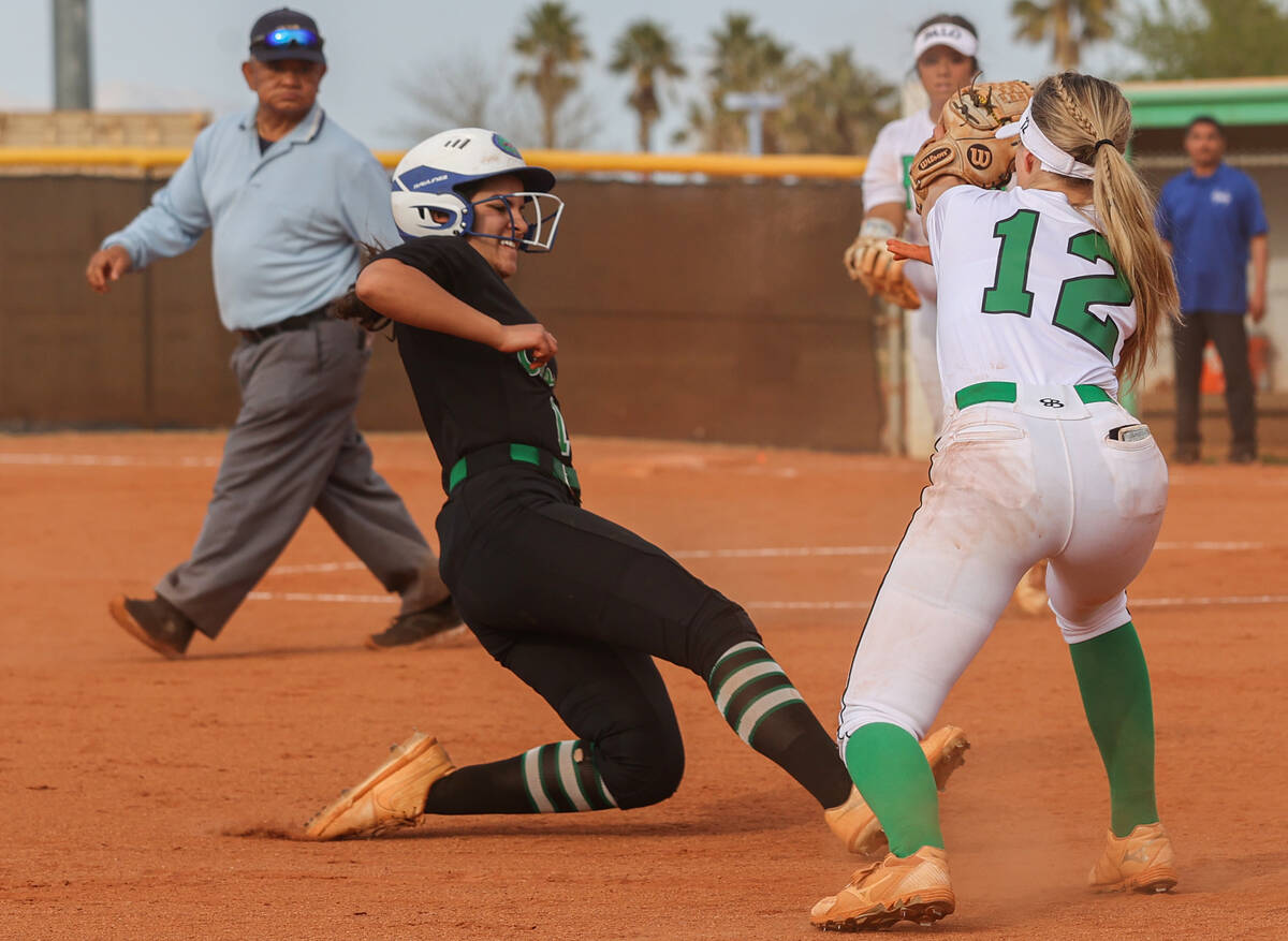Palo Verde’s Paige Brandes (12) attempts to tag out Green Valley’s Amaya Lobato ( ...
