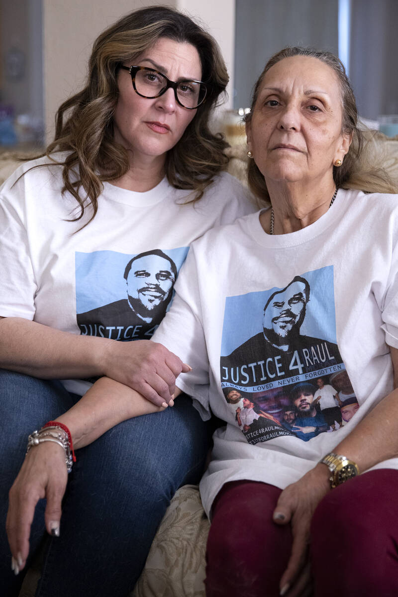 Christine Moran-Treto, left, and Maria Moran-Fernandez, sister and mother of Raul Moran, at Mor ...