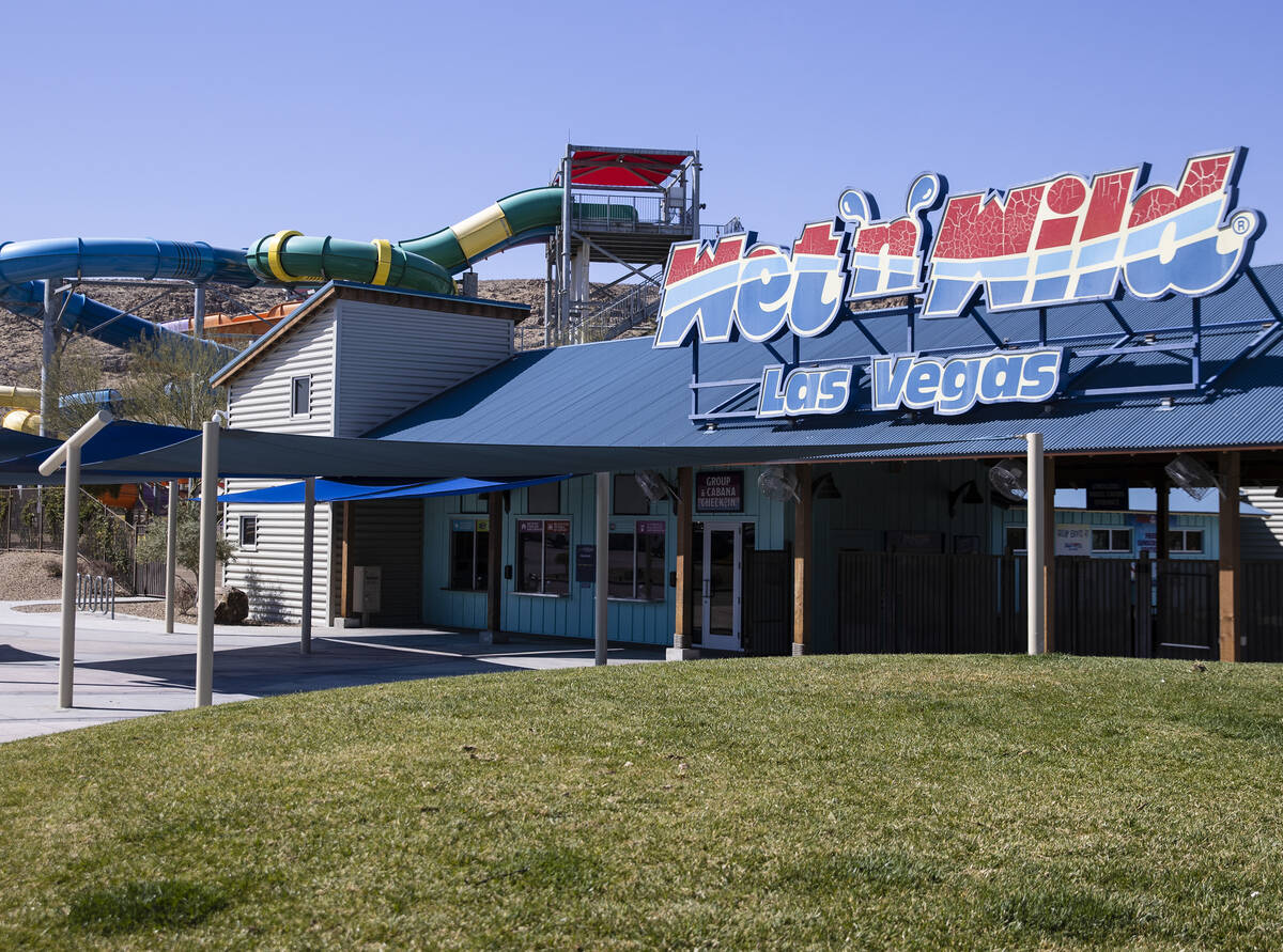 Cowabunga Bay hiring 1K youths for summer jobs Local Las Vegas Local