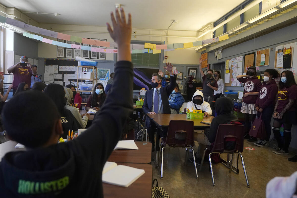 Sekolah SF Mengadopsi Standar Lebih Rendah, Meningkatkan Kesenjangan Prestasi Ras |  PENGURANGAN