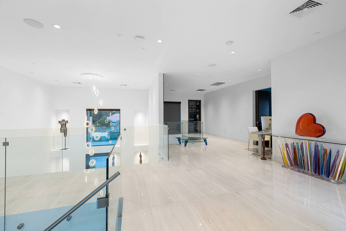 Loft. (Napoli Group)