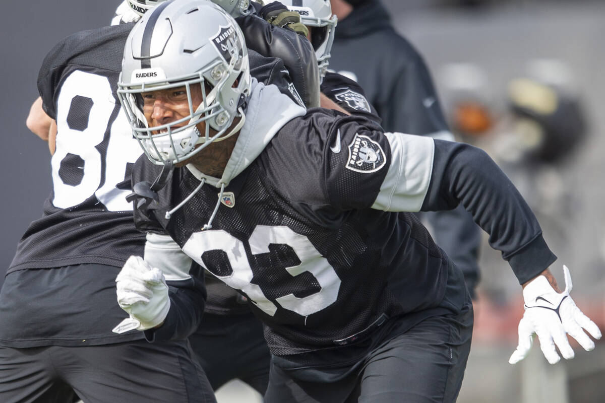 Draf tiruan NFL menampilkan gerakan kejutan oleh Raiders