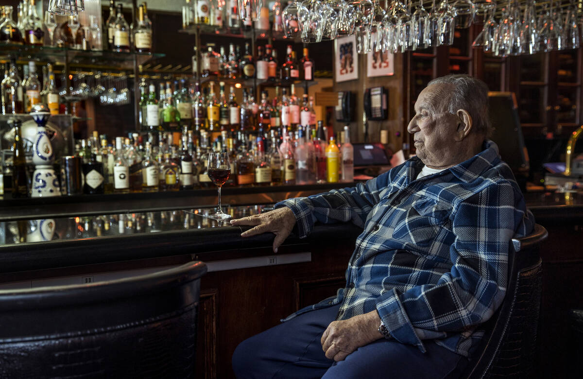 Piero's owner Freddie Glusman at the bar in his restaurant on the 25th anniversary of "Cas ...