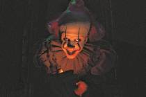 Bill Skarsgard plays Pennywise in New Line Cinema’s horror thriller "It: Chapter 2." (Warner ...