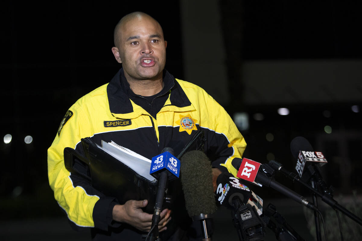 Homicide Lt. Ray Spencer gives a briefing to news media in March 2021 in Las Vegas. (Ellen Schm ...