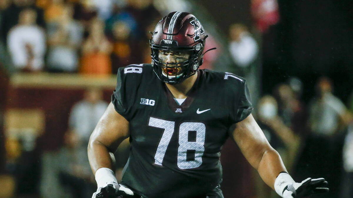 Minnesota offensive lineman Daniel Faalele (78) blocks against Ohio State in the third quarter ...