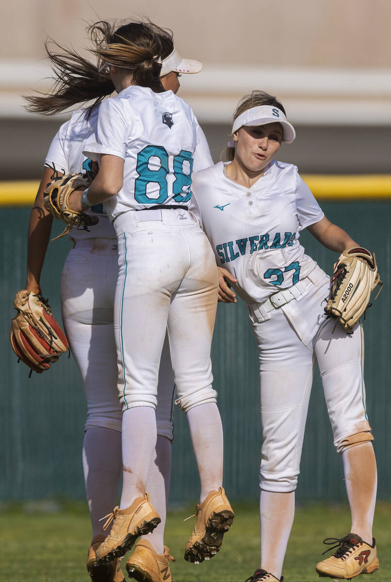 Silverado’s Keira Tibbetts (27) celebrates with teammates Jocelyn Carr (88) and Leanna C ...