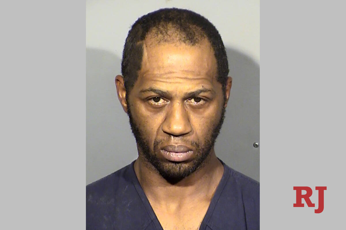 Pria yang dituduh menyamar sebagai petugas di markas polisi Las Vegas