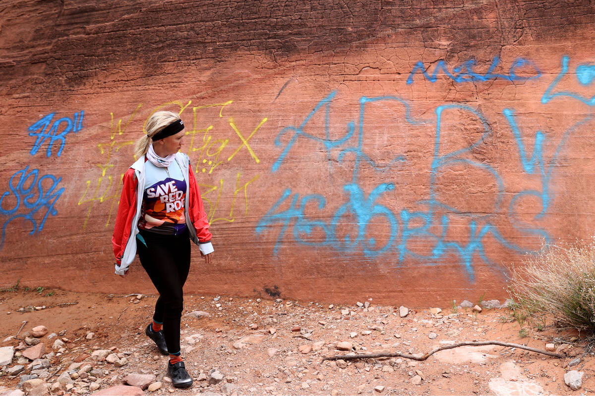 200,000-year-old Red Rock Canyon wall tagged with graffiti