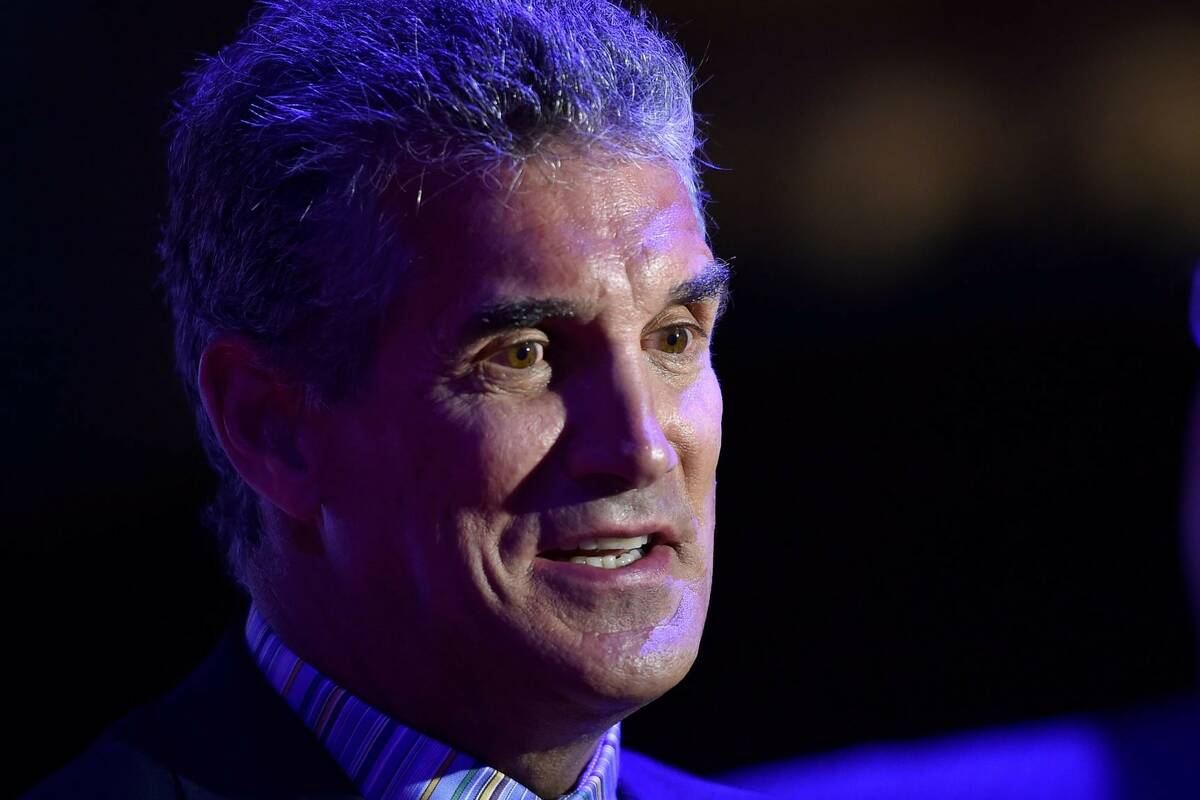 Former NFL quarterback Glenn Carano appears at the Southern Nevada Sports Hall of Fame inductio ...