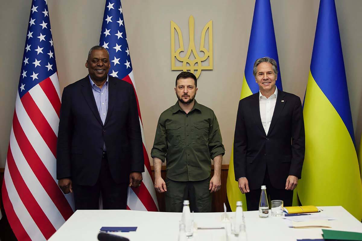 AS menjanjikan lebih banyak bantuan Ukraina, Biden mengumumkan utusan veteran