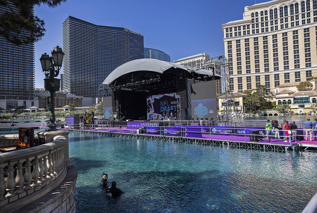 nfl draft bellagio fountains