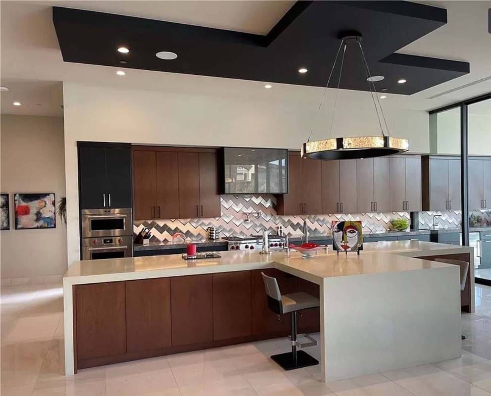 Sun West Custom Homes