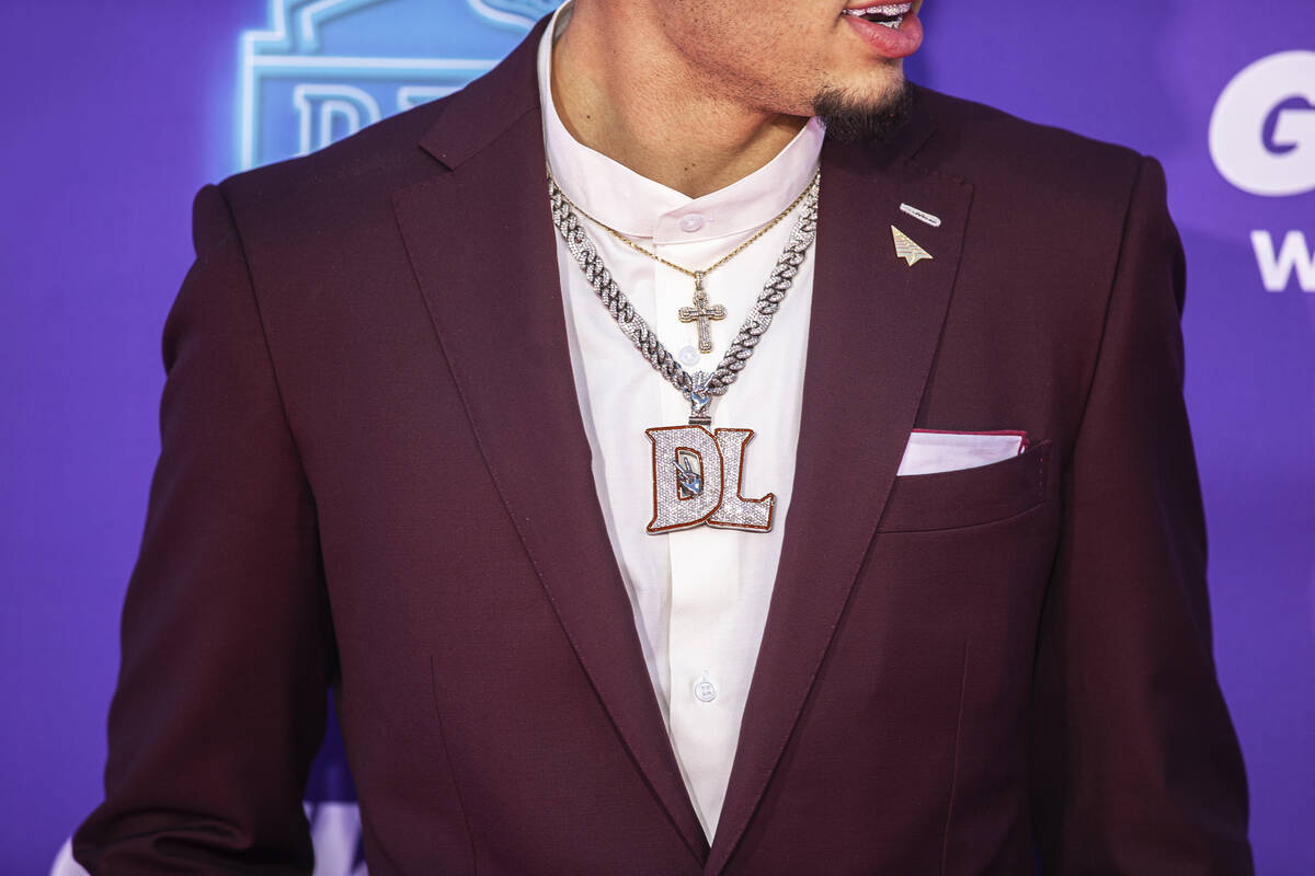 lennykravitz wearing #chromehearts necklace at the #criticschoiceawards |  Instagram