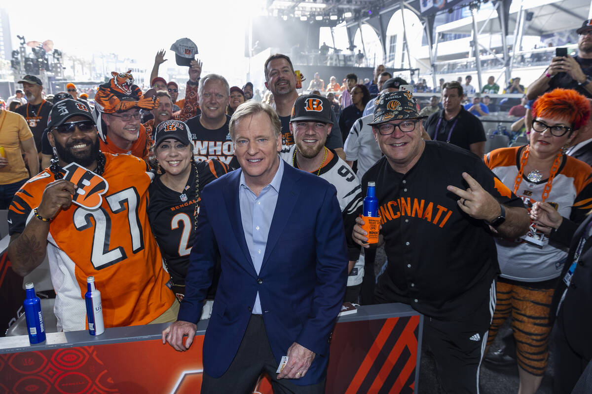Commissioner of the National Football League Roger Goodell takes a group photo with Cinncinnati ...