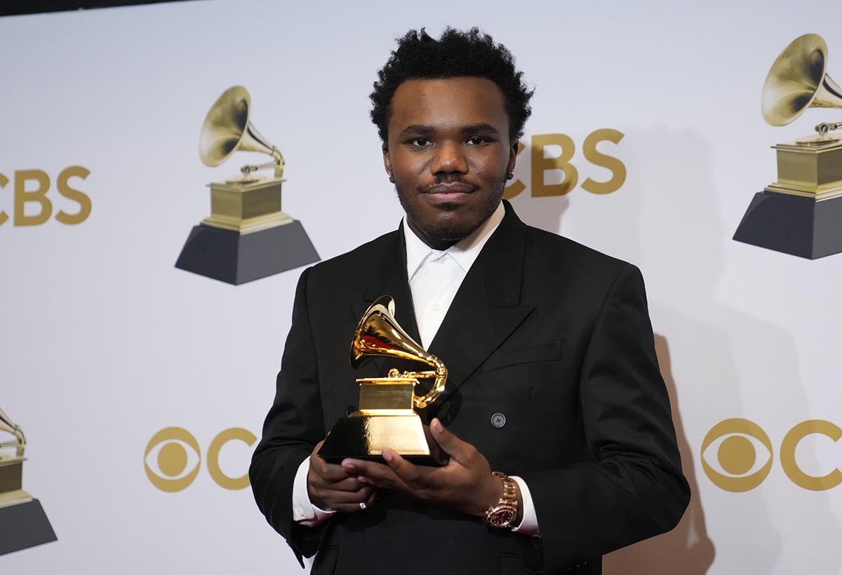 Baba Keem dan Kendrick Lamar mengalahkan Drake, J. Cole, Cardi B. untuk Grammy