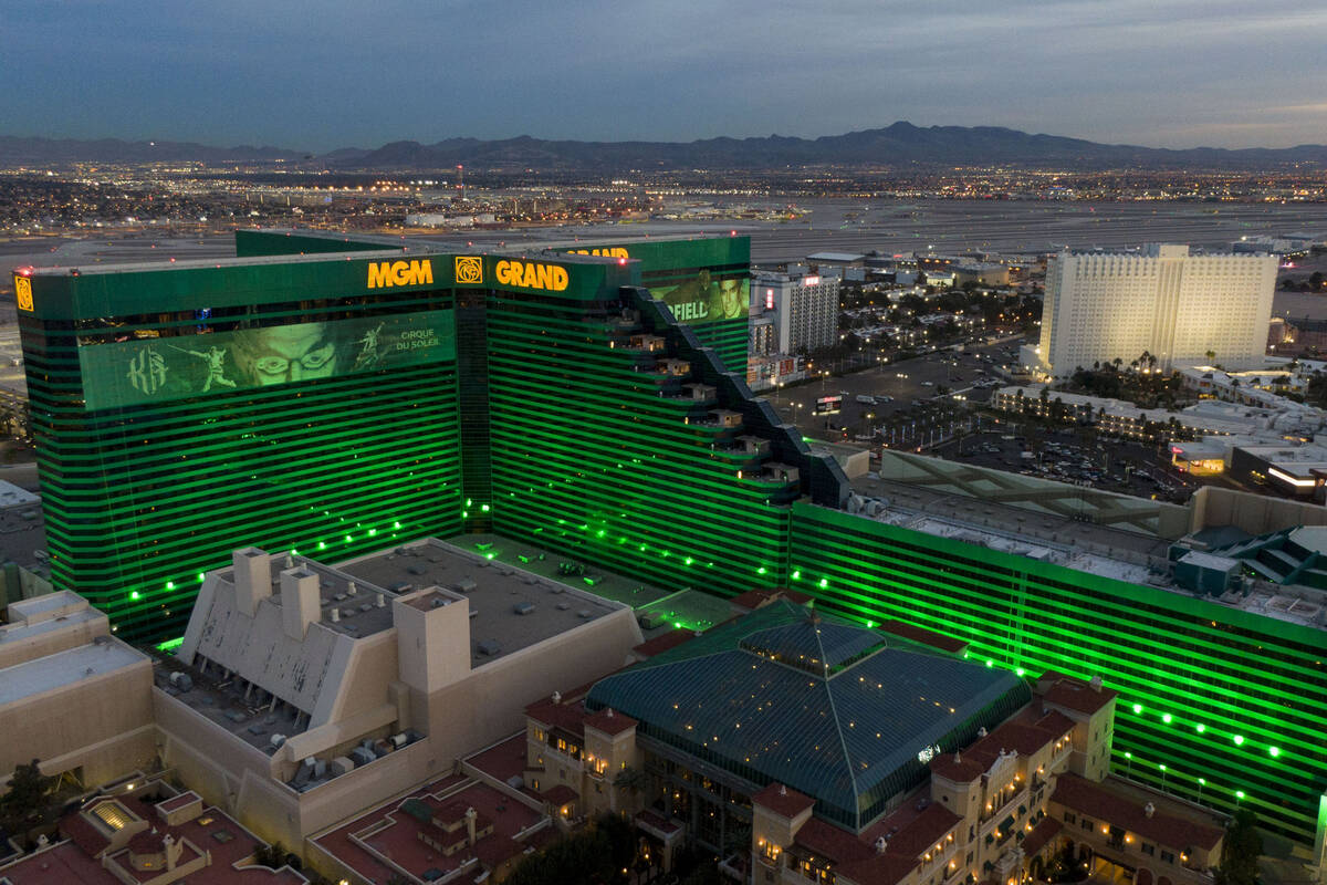 MGM Resorts mempersiapkan penjualan Mirage, pembelian Cosmopolitan of Las Vegas