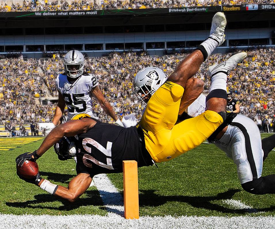 This photo was among the Review-Journal's entries for the National Headliner Awards. Pittsburgh ...