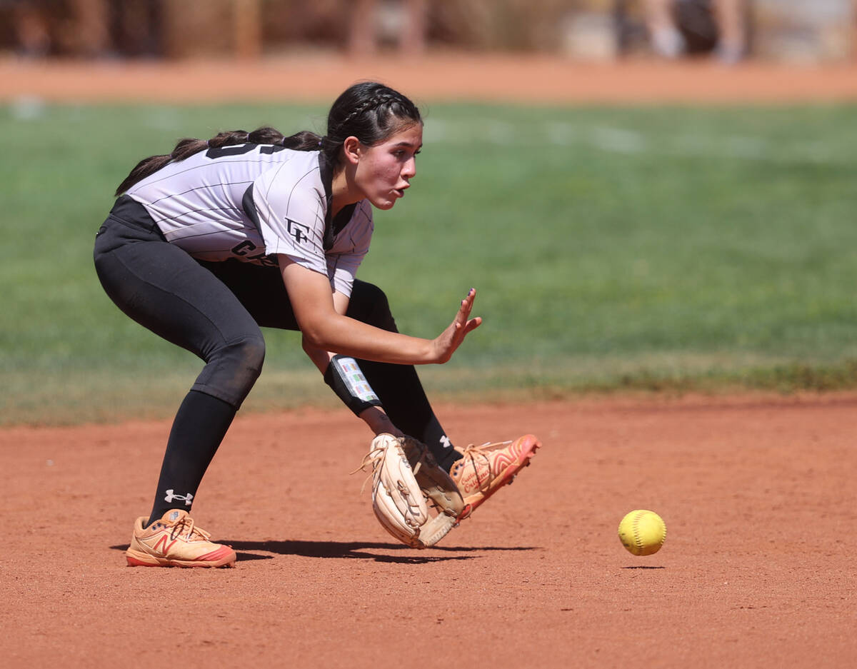 Faith Lutheran’s Shaylee Ghadery (16) fields a ground ball in the 3rd inning of a Class ...