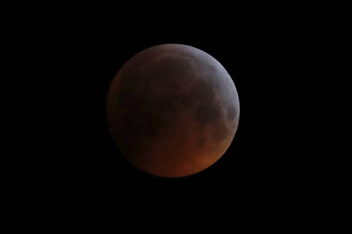 How to view this weekend’s total lunar eclipse in Las Vegas Local Las