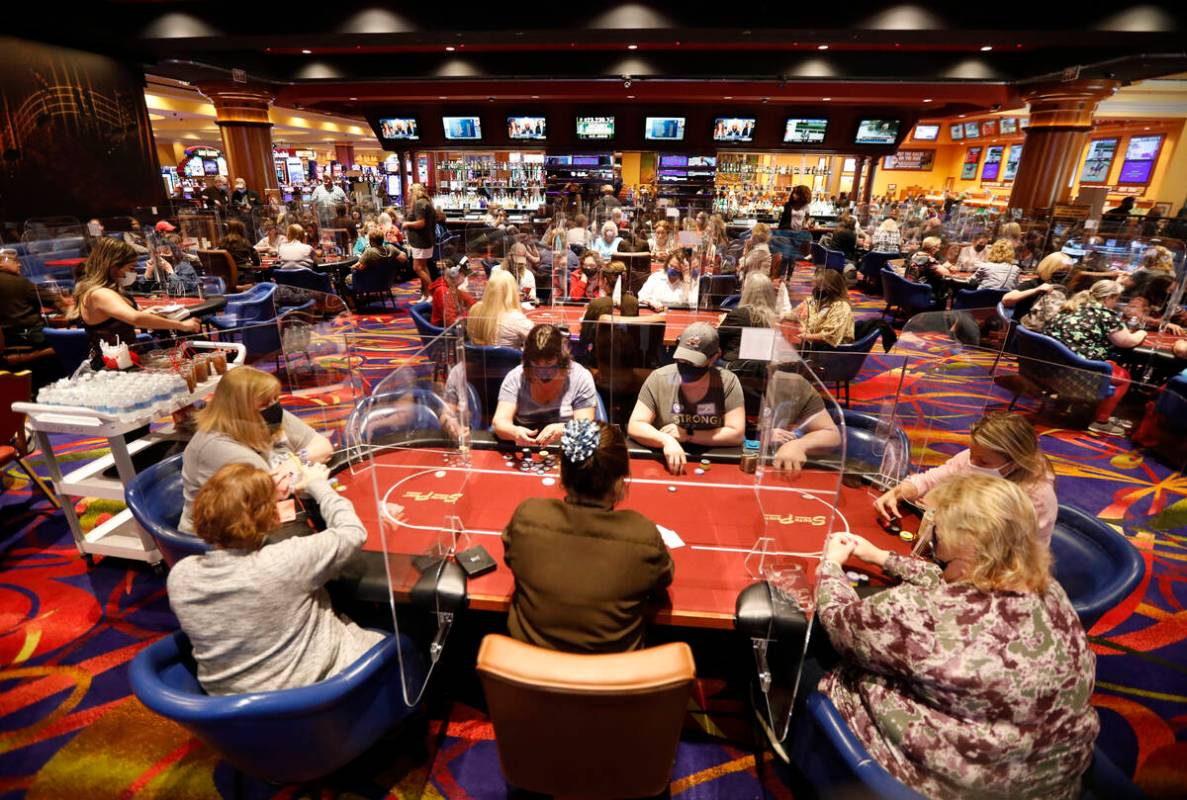 Summer Showdown Poker Tournament - Island Resort & Casino