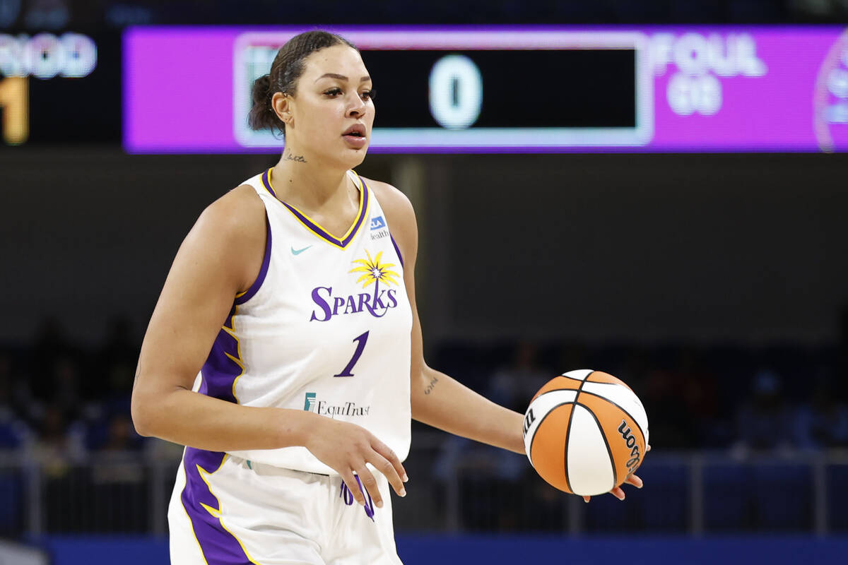 Liz Cambage diduga menyebut pemain Nigeria ‘monyet’