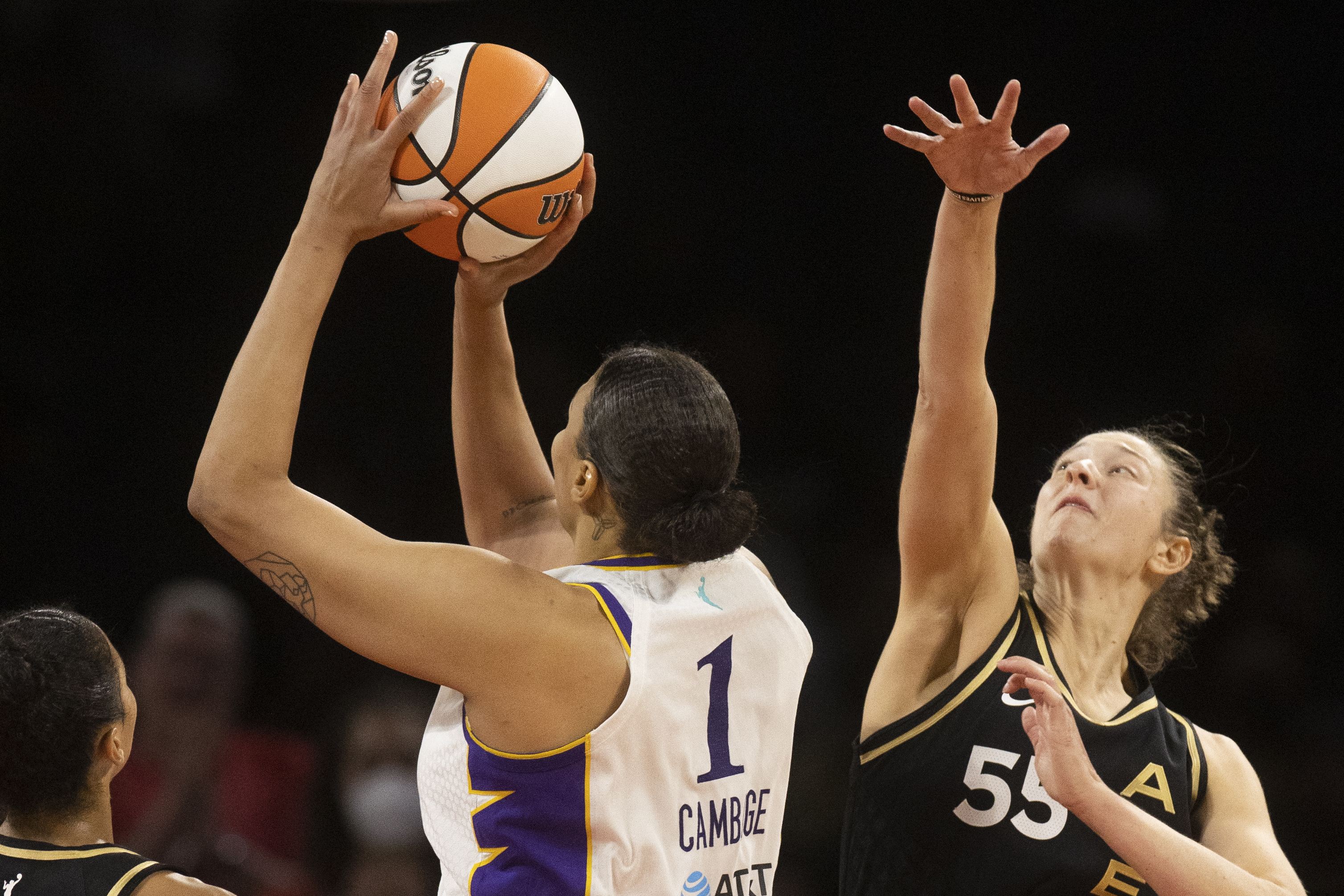 Las Vegas Aces menang ke-5 berturut-turut, mengikat rekor 3 poin WNBA
