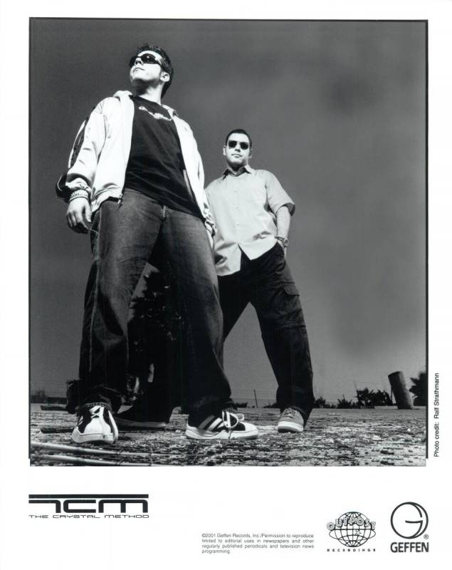 - 1999 THE CRYSTAL METHOD (L-R) Scott Kirkland, Ken Jordan - Recording Artists (BETH HERZHAFT ...