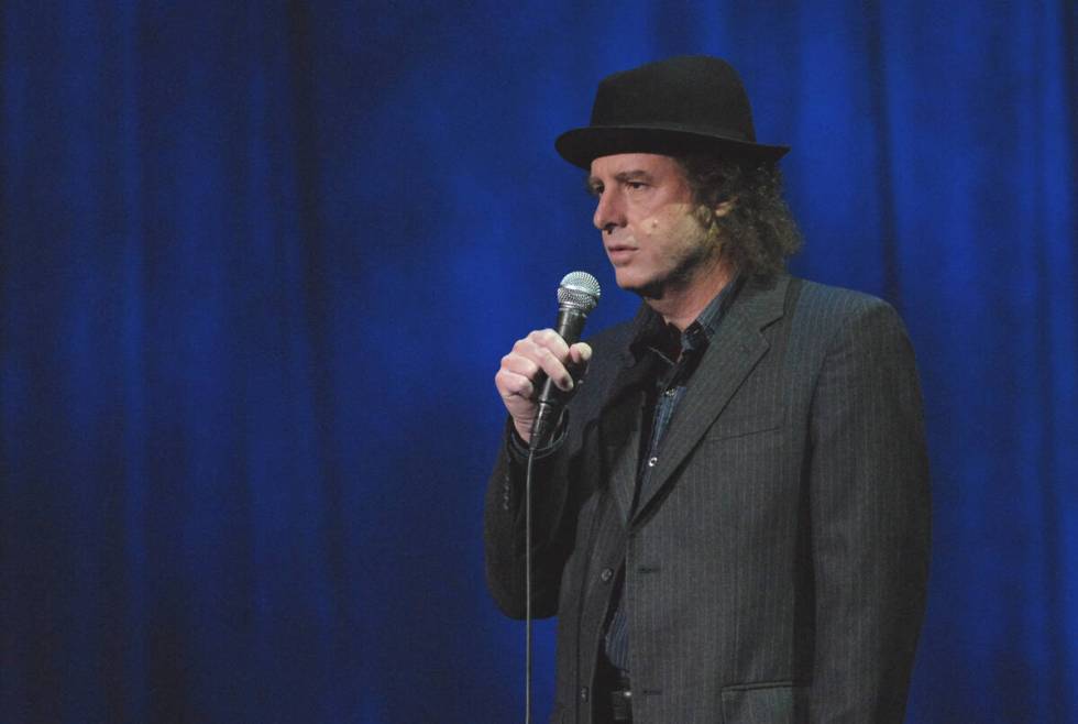 Komedian Steven Wright tampil di The Orleans pada hari Sabtu.  (Jorge Rios)